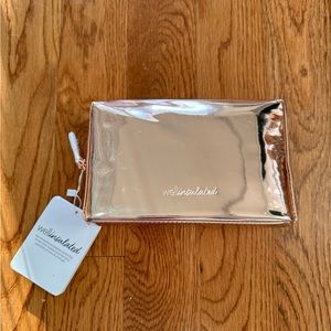 NEW WITH TAGS Well Insulated Performance Makeup Bag in Rose Gold